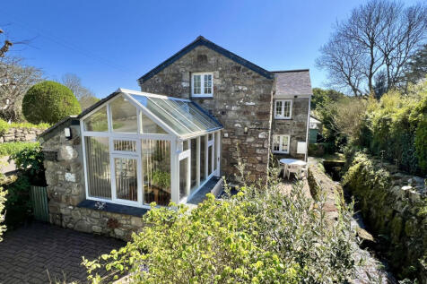2 Bedroom Detached House for Sale