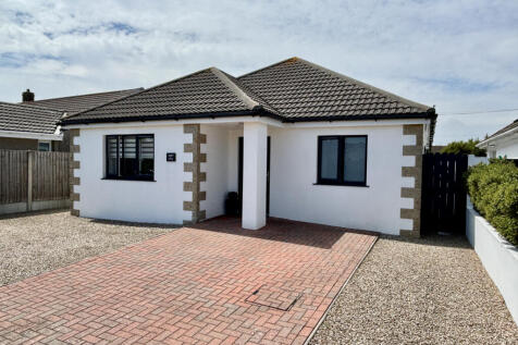3/4 Bedroom Detached Bungalow for Sale
