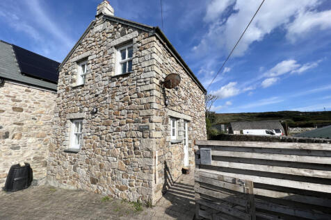 2 Bedroom Detached House for Sale
