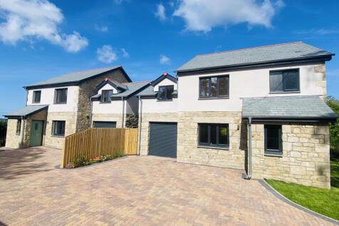 4 Bedroom Detached House for Sale