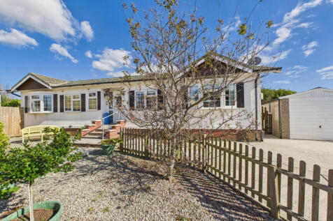 2 Bedroom Park Home for Sale