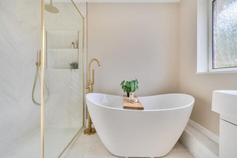 13760809690b26f1b6b43