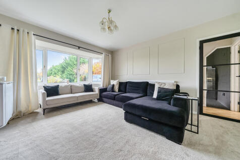 137608015690b27752a16a