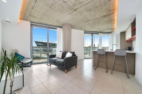 Kitchen/Living Area