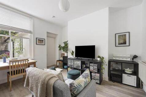 Devonshire Place, 44, flat 2-002.JPG
