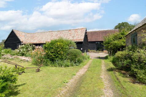 Approach to Wood End Barns