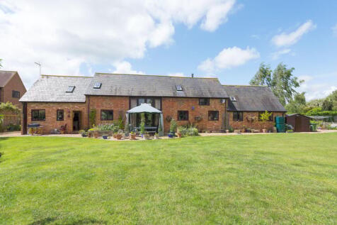 Rear of Gumbrills Barn