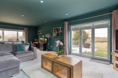 Sittin Room