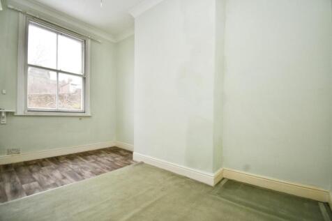 d2da6d6b-Bedroom2.JPG