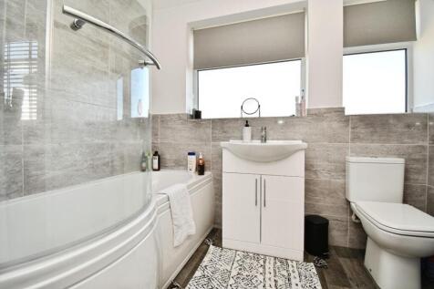 87e72143-Bathroom.JPG