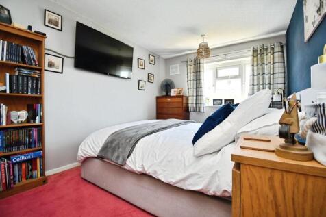 468fa984-Bed1.JPG