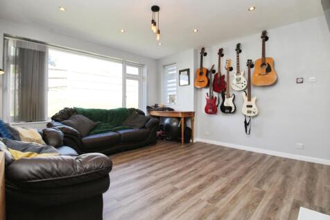 pbox-living_room-338935.JPG