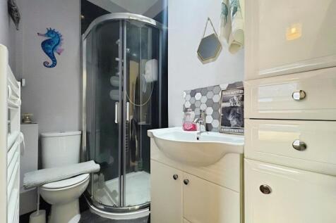 0bdecfee-SHOWER 20ROOM.jpg