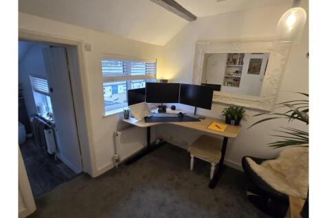 Bedroom Three/Study