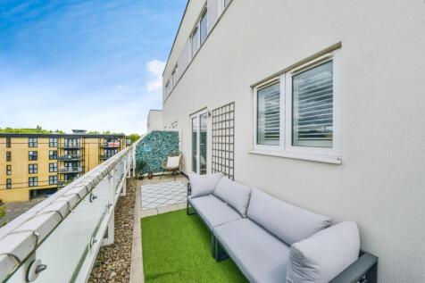 Property Image 4