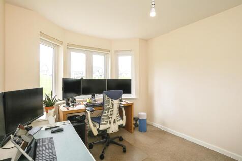 Office / Bed&#39; Five