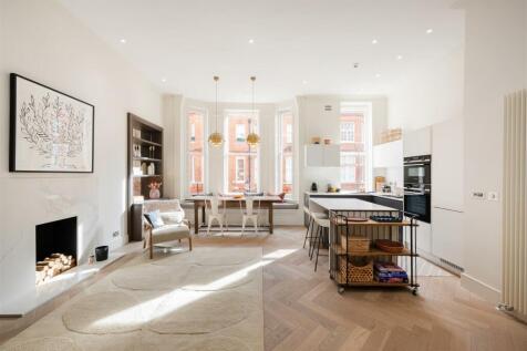 4, 8 Draycott Place Hi-3.jpg