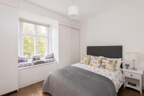 Flat 2, 24 Nevern Place Lo-11.jpg