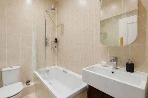 Flat 2, 24 Nevern Place Lo-17.jpg