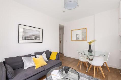 Flat 2, 24 Nevern Place Lo-6.jpg