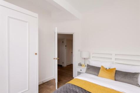 Flat 2, 24 Nevern Place Lo-16.jpg