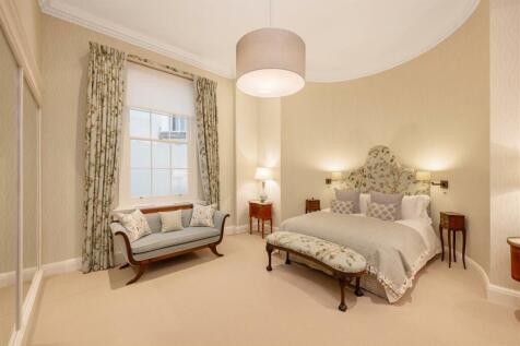 2 Lyall Street Hi-21.jpg