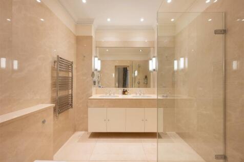 2 Lyall Street Hi-24.jpg