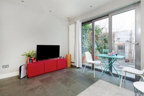 84569_200a Stephendale Road (4)_low.jpg
