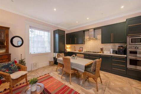 Flat 4, 54 Eaton Place Hi-13.jpg