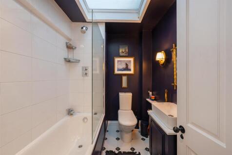 Flat 4, 54 Eaton Place Hi-22.jpg