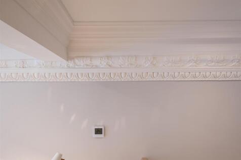 Flat 5, 50 Pont Street Hi-26.jpg