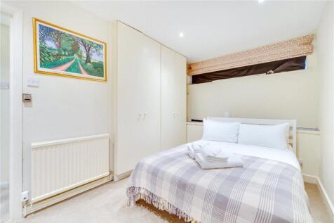 bed 2.jpeg