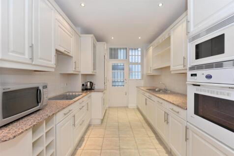 Kitchen.JPG