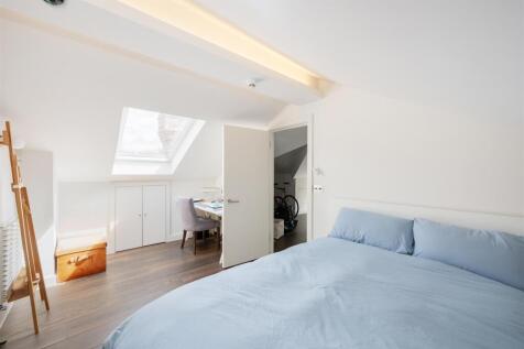 75 Cheyne Court Lo-32.jpg