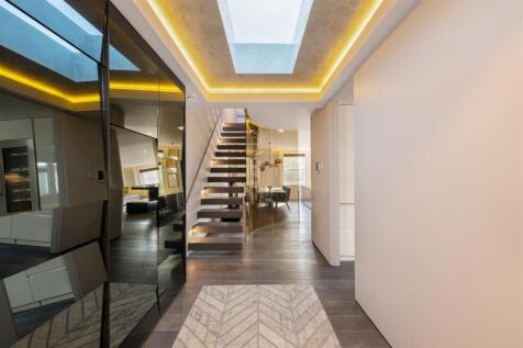 Flat A, 54 Cadogan Square Hi-1.jpg