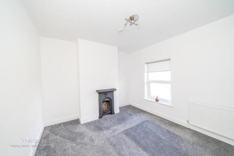 New © Webbs Estate Agents © (20 of 36).jpg