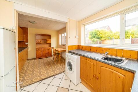 new © Webbs Estate Agents © (12 of 17).jpg