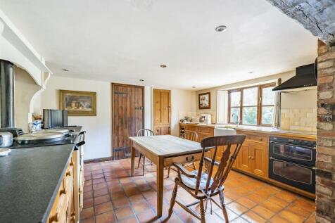 Stable Cottage, 1a Kettle End, Lois Weedon