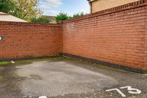 73 Alchester Court, Towcester