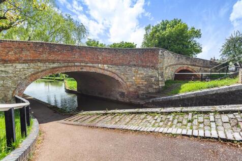Stoke Bruerne (1).jpg