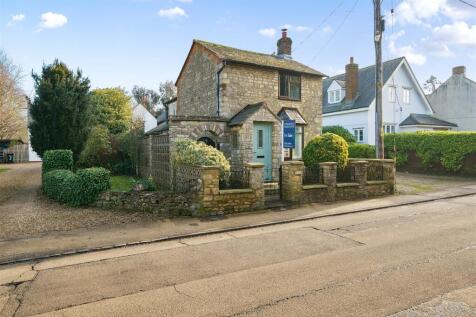 65 High Street, Whittlebury