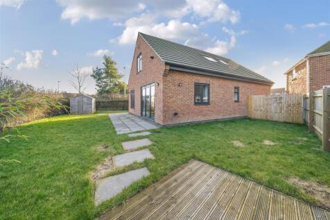 3a Plank Houses, Towcester