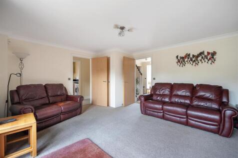 9 Farthingstone, Litchborough