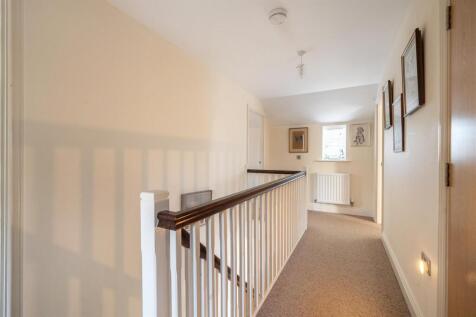 9 Farthingstone, Litchborough