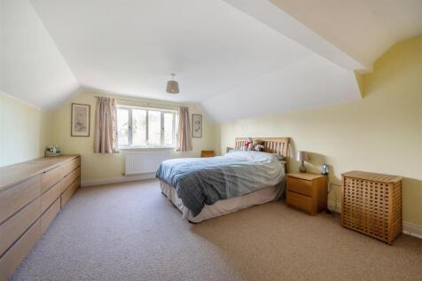 9 Farthingstone, Litchborough