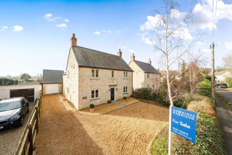 16 Hartwell Road , Ashton