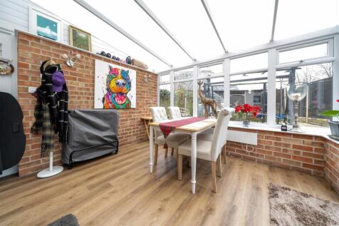 4 New Road, Maidford
