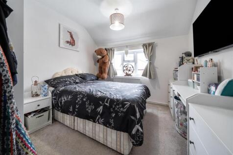 4 New Road, Maidford