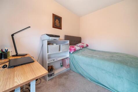 4 New Road, Maidford