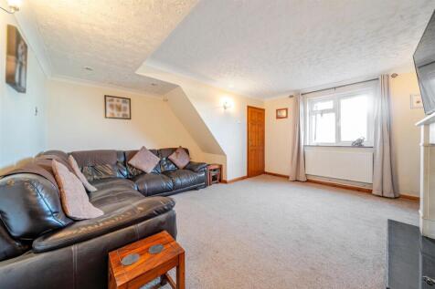 77 High Street, Astcote